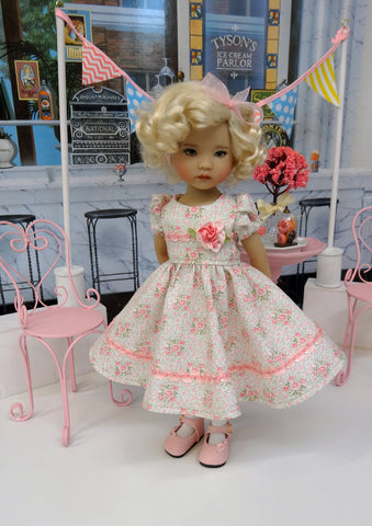 Delicate Flower - dress, tights & shoes for Little Darling Doll or other 33cm BJD