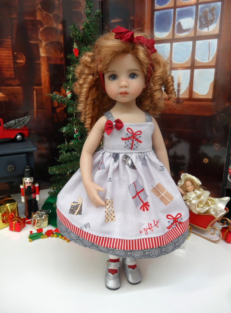 Tenue d'hiver pour poupée Paola Reina, Little Darling, Meadows 33 Tenue d'hiver pour poupée Paola Reina, Little Darling, Meadows 33