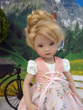 Romantic Road - dirndl ensemble with tights & shoes for Little Darling Doll or 33cm BJD