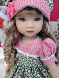 Christmas Wreaths - dress, hat, tights & shoes for Little Darling Doll or 33cm BJD