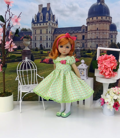Spring Green - dress, tights & shoes for Little Darling Doll or other Darling Lil' Bee Spring Green - dress, tights & shoes for Little Darling Doll or other Darling Lil' Bee